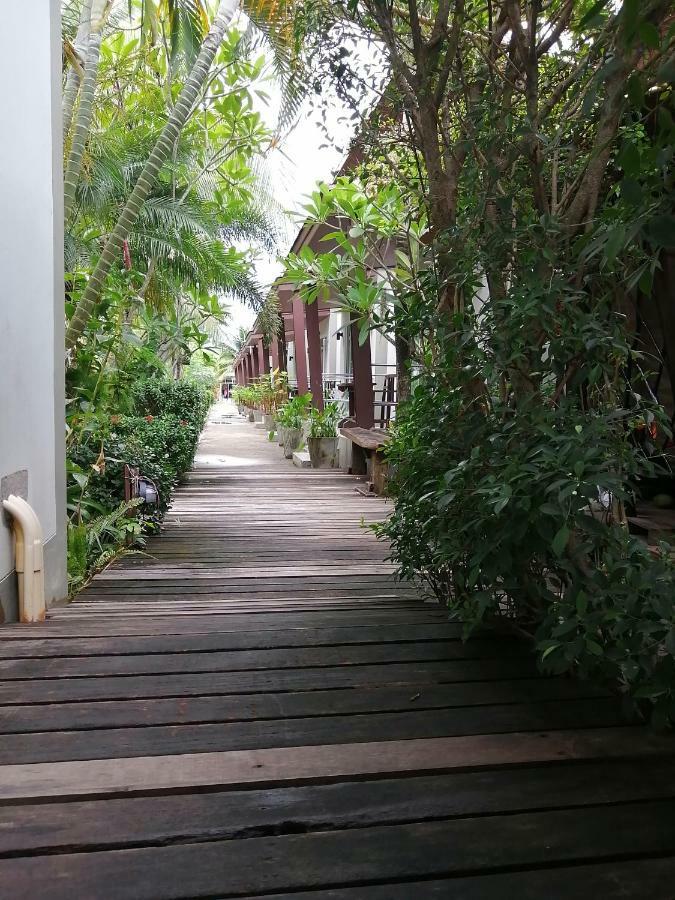 Naiyang Boutique Resort Ban Phak Chit Zewnętrze zdjęcie